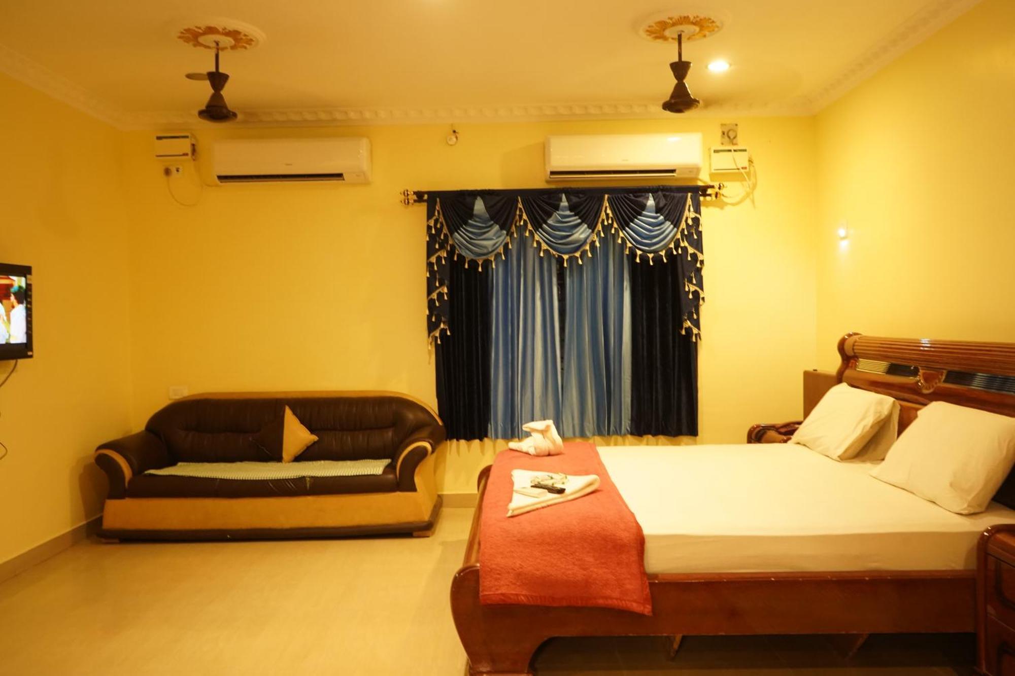 Hotel Supreme Ac Rameshwaram Exterior photo